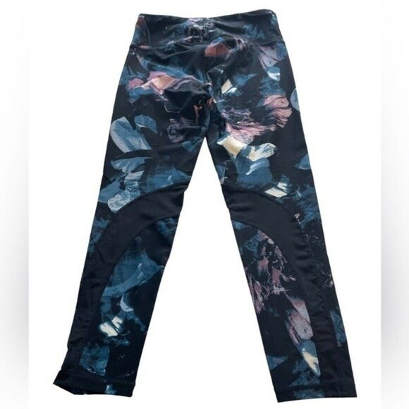 CALVIN KLEIN PERFORMANCE PRINTED CROPPED LEGGINGS SIZE M - Picture 3 of 5